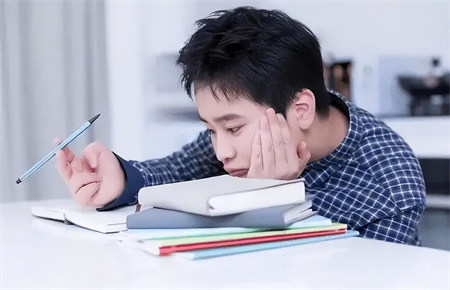 孩子厌学的特征
