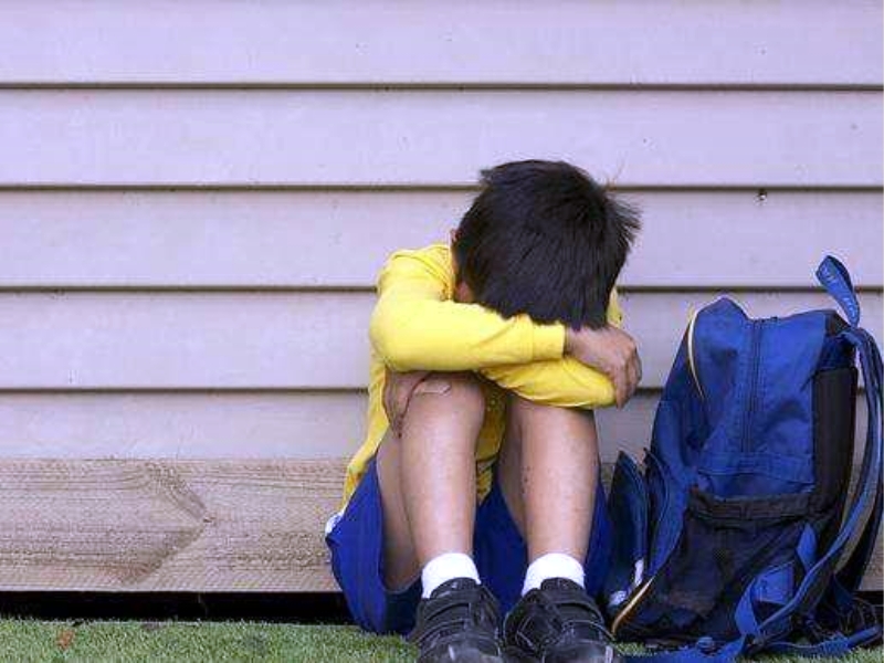 孩子自卑矫正学校,孩子内向自卑