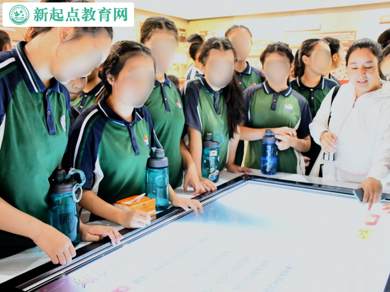 新起点教育专门学校组织学生参观雷锋纪念馆
